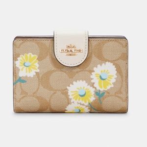 Coach Medium Corner Zip Wallet with Daisy Print